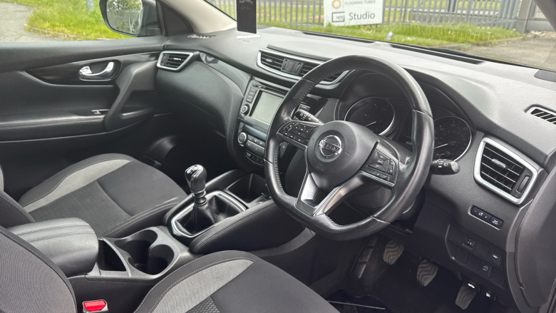 Nissan Qashqai 1.5 dCi 115 Acenta Premium 5dr Diesel Hatchback